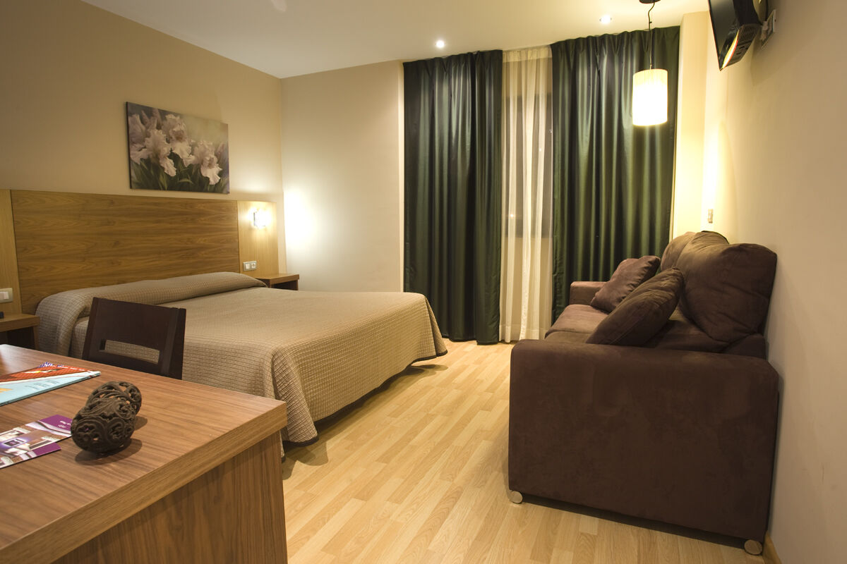 Hotel Mar De Plata Саррия Экстерьер фото